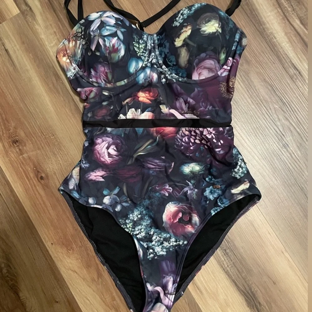 Ted Baker Shadow One Piece Swimsuit - Picture 2 of 9